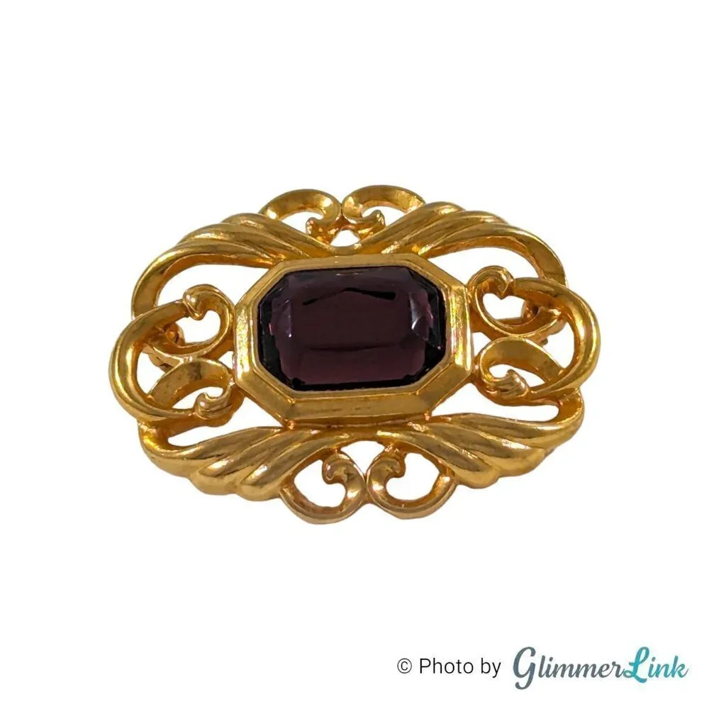 Vintage 1980s Avon Filigree Accent Emerald Cut Glass Stone Gold Tone Brooch